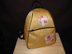 �������b�N